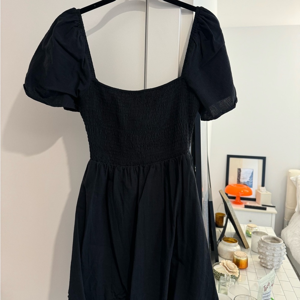 Elegant Black Puff Sleeve Dress